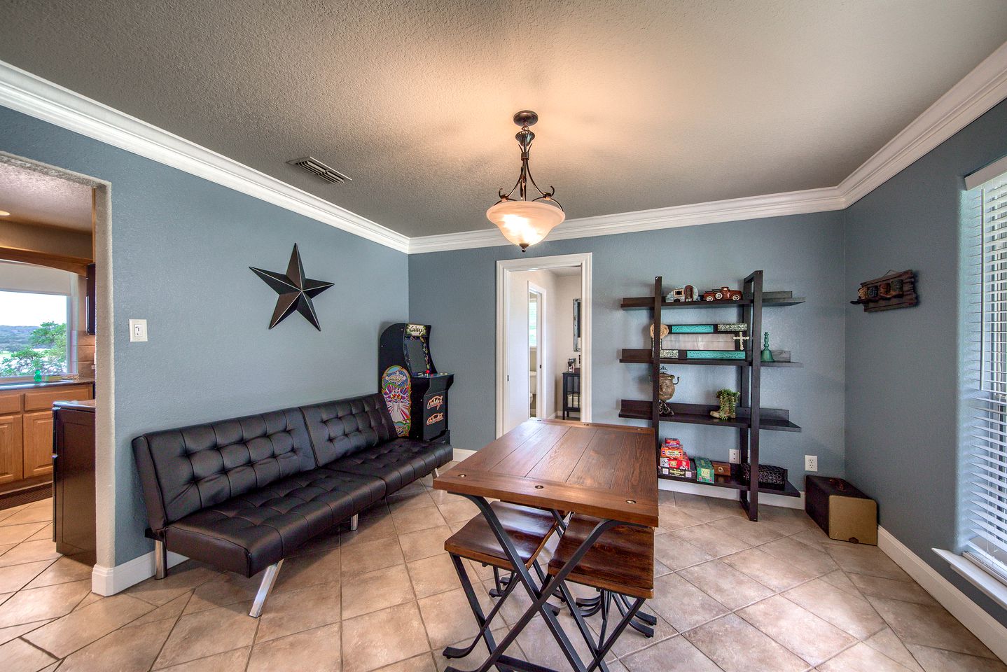 Riverside Retreat for Glamping on the Guadalupe River, Ideal for Families or Friends