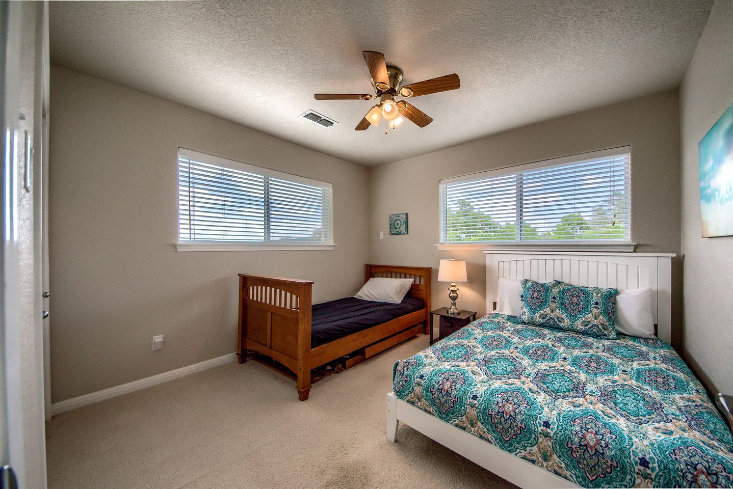 Riverside Retreat for Glamping on the Guadalupe River, Ideal for Families or Friends