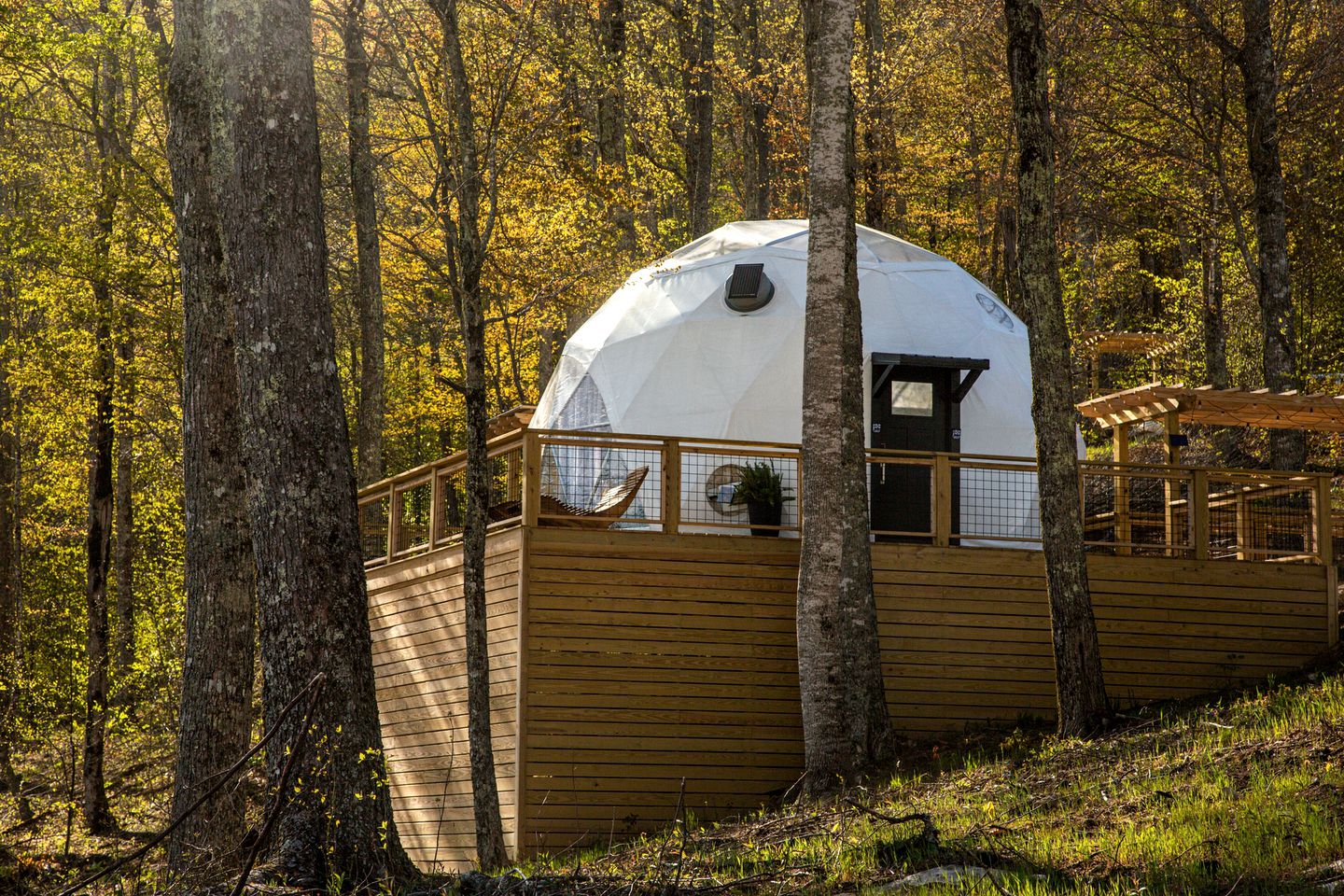 Tranquil, Asian Inspired Luxury Dome with Hot Tub in the Vero Mountains, North Carolina