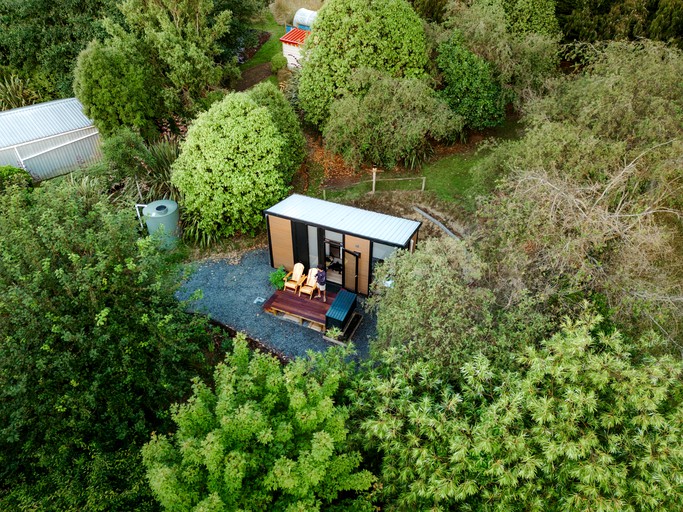 Tiny Houses (New Zealand, Owaka, South Island)