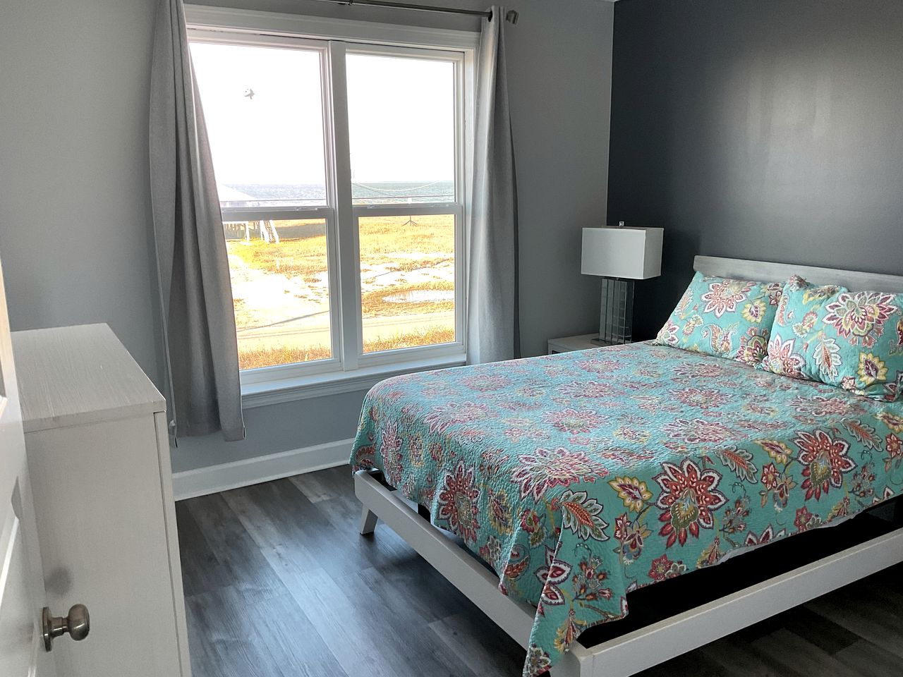 Stunning Beachfront Rental on Dauphin Island, Alabama - Perfect for Beach Vacations