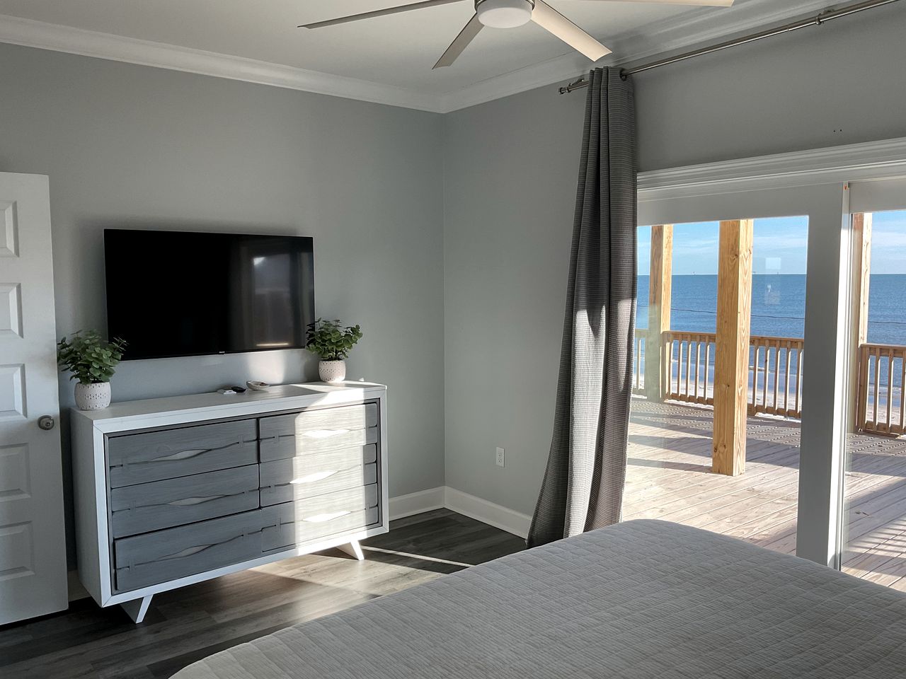 Stunning Beachfront Rental on Dauphin Island, Alabama - Perfect for Beach Vacations