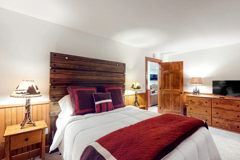 Cabins (United States of America, Greenville, Maine)