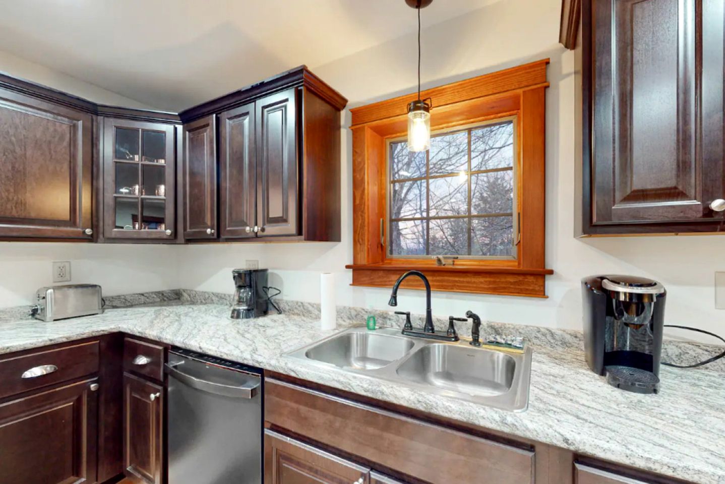 Tranquil Cabin with Hot-Tub and Breathtaking Sunset Views in Maine