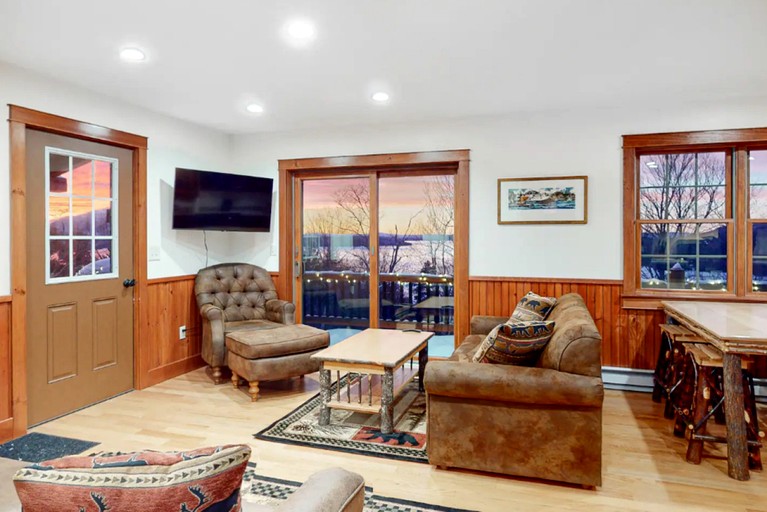 Cabins (United States of America, Greenville, Maine)