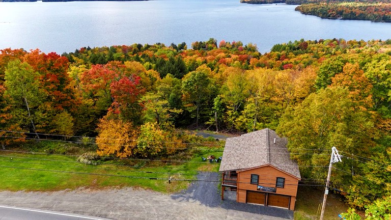 Cabins (United States of America, Greenville, Maine)
