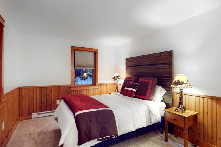 Cabins (United States of America, Greenville, Maine)