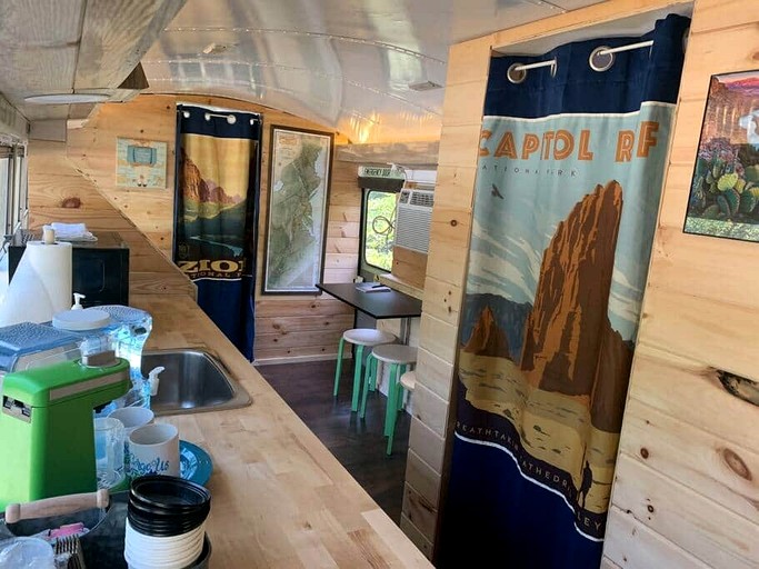 Caravans (United States of America, Bryson City, North Carolina)