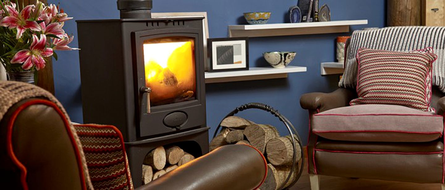 Unique Eco-Friendly Cabin Rental on Countryside Farm in West Wales