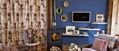 Unique Eco-Friendly Cabin Rental on Countryside Farm in West Wales