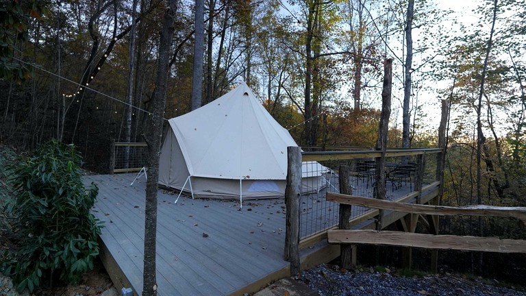 Bell Tents (United States of America, Waynesville, North Carolina)
