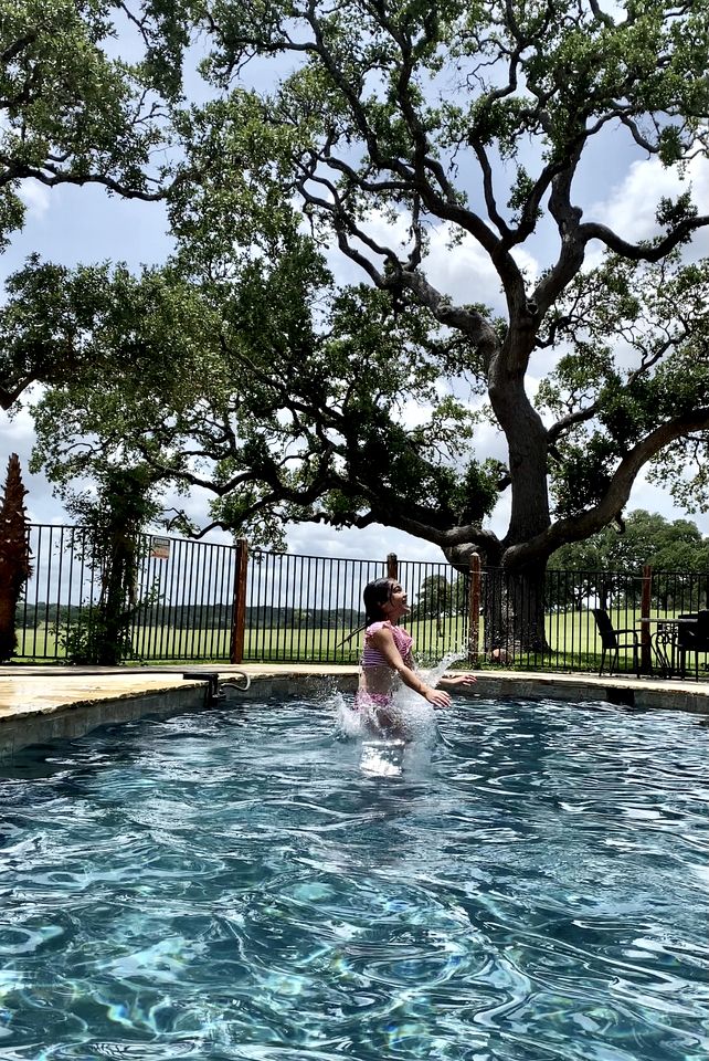 Amazing Raised Bungalow Surrounded by Beautiful Texas Hill Country Views in Bergheim, Texas