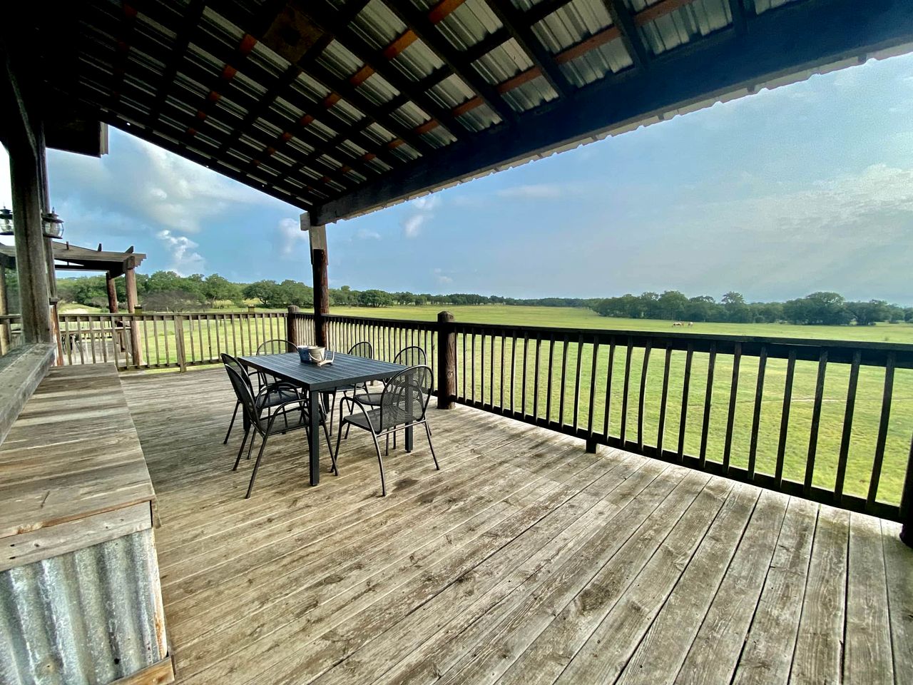 Amazing Raised Bungalow Surrounded by Beautiful Texas Hill Country Views in Bergheim, Texas