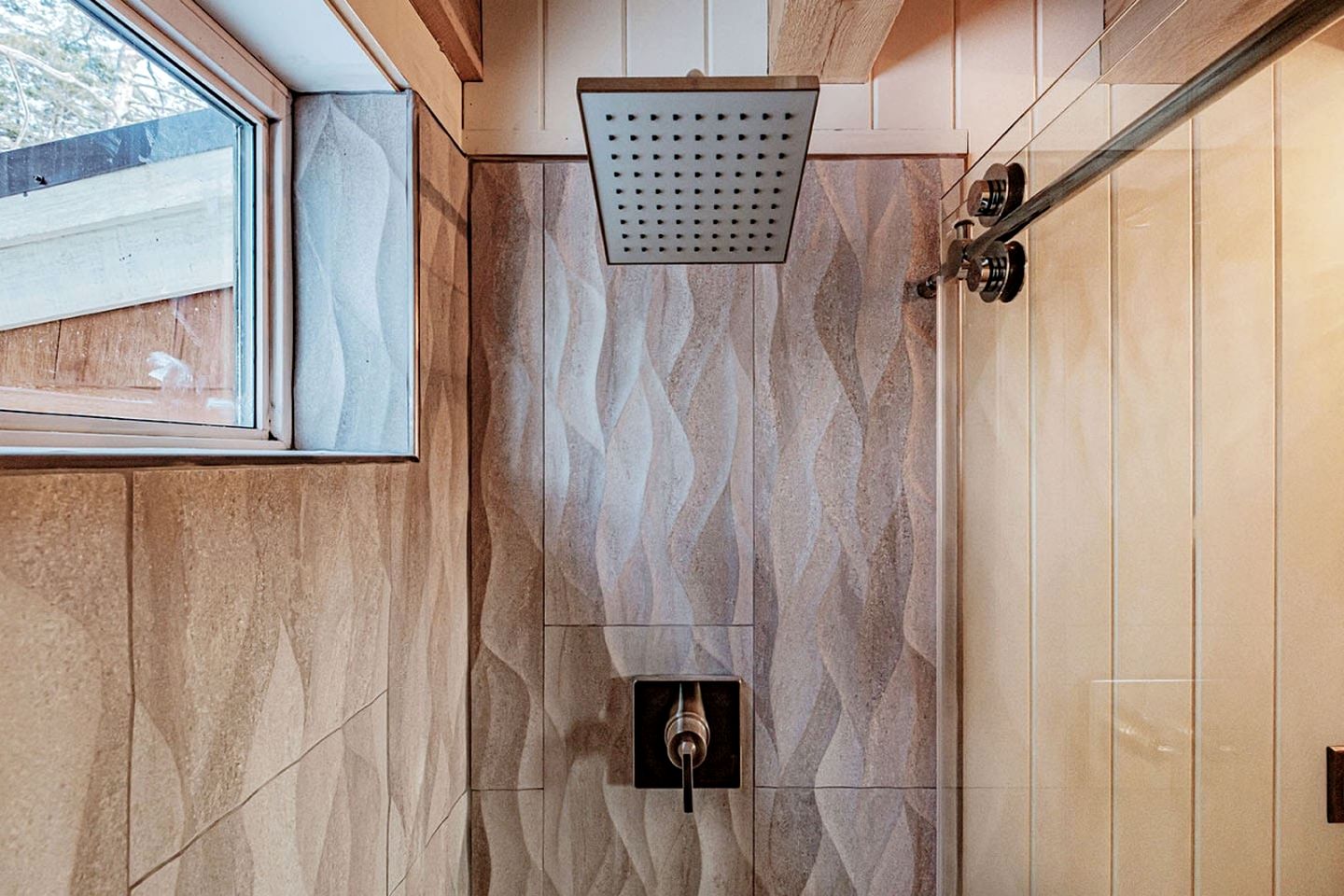 Luxury Year-round Treehouse in Sanford, ME