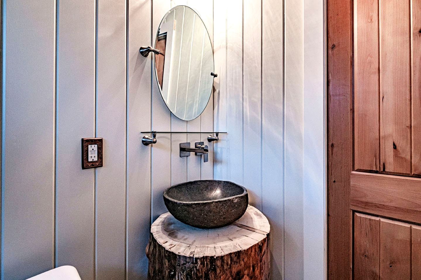 Luxury Year-round Treehouse in Sanford, ME