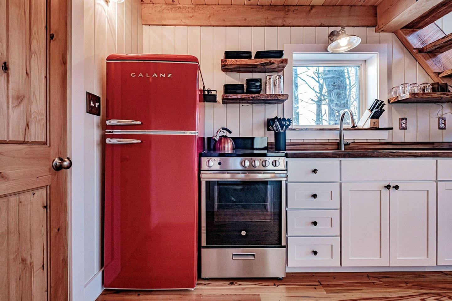 Luxury Year-round Treehouse in Sanford, ME