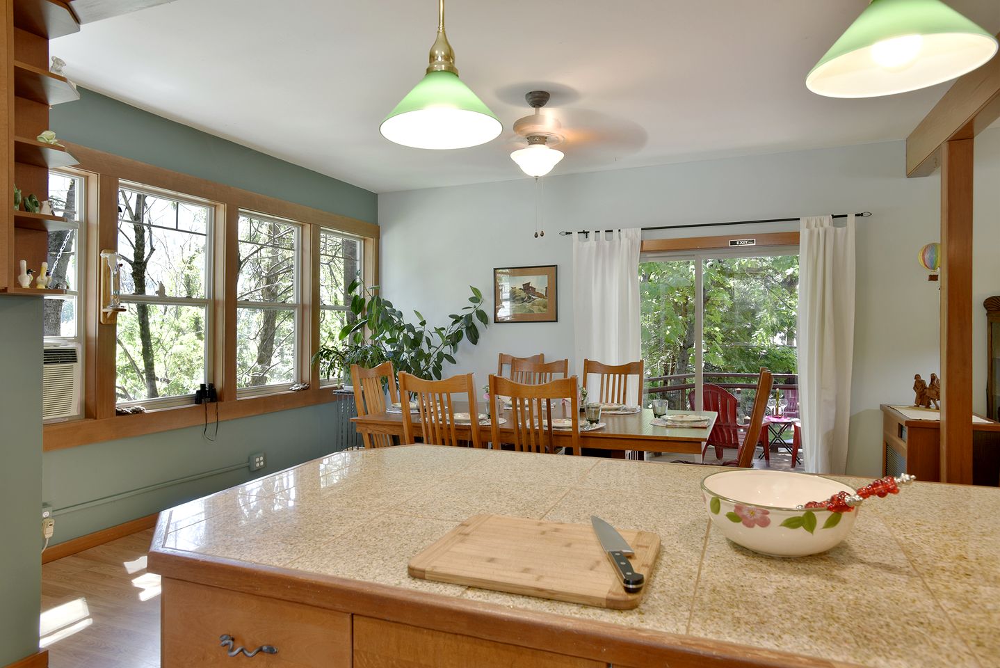 Incredible Cottage with Barbecue in Dunsmuir, California