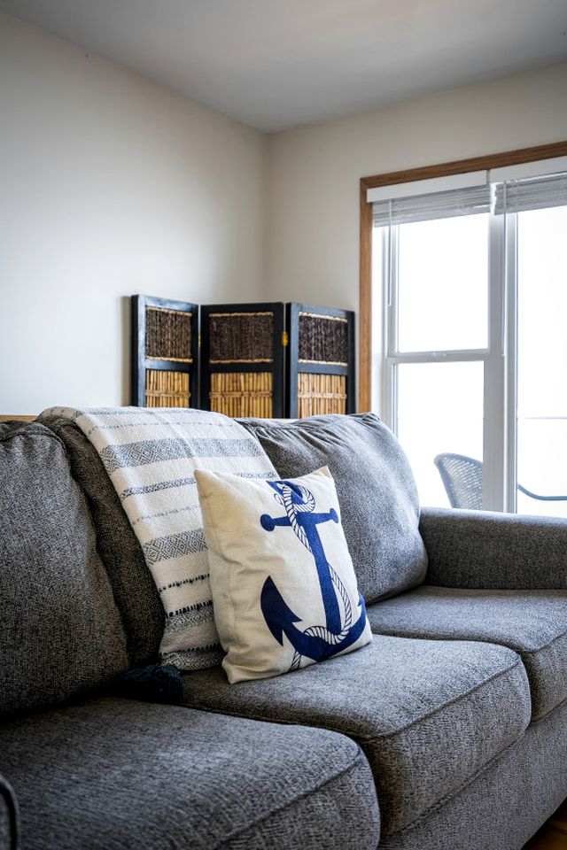 Glorious Cottage with Amazing Sights in Leamington, Ontario