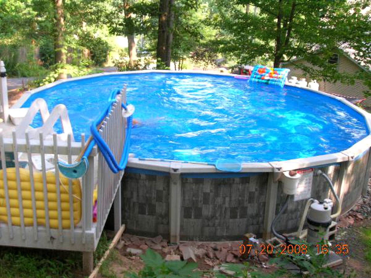 Peaceful Room Rental Nestled in Nature near Ephrata, Pennsylvania