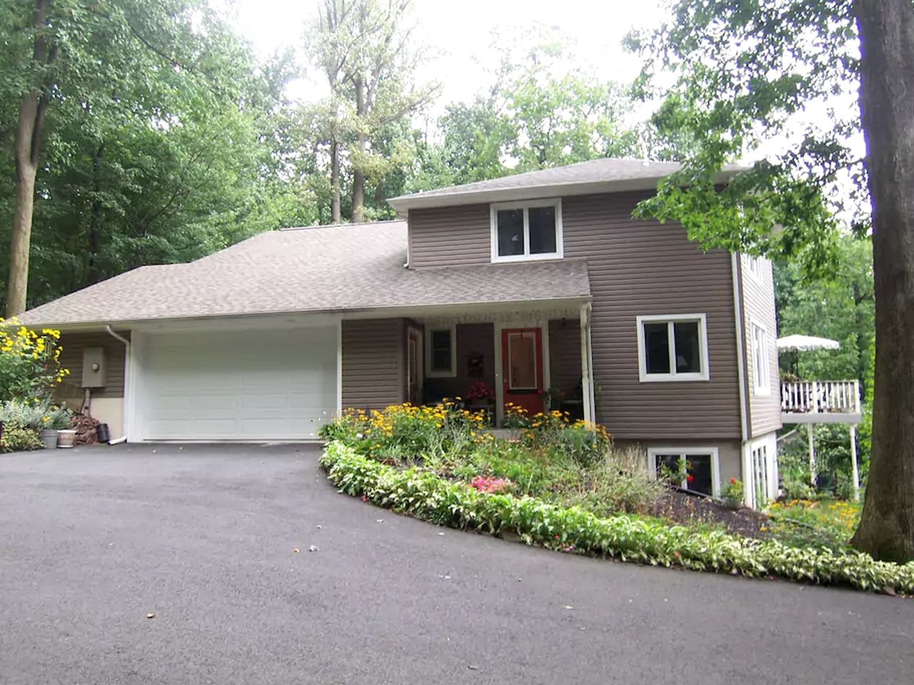 Tree Top Vacation home Whole House, Cottages, Ephrata, United States