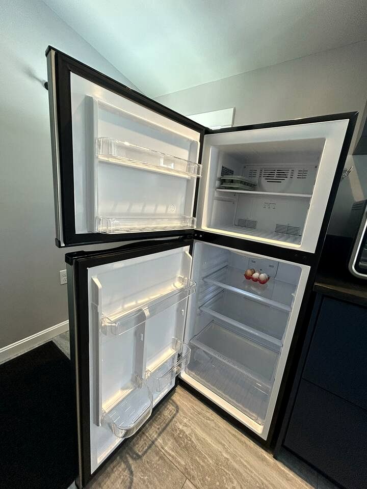 Cozy and Modern Tree House in Harpswell, Maine, near the Cliff Trail