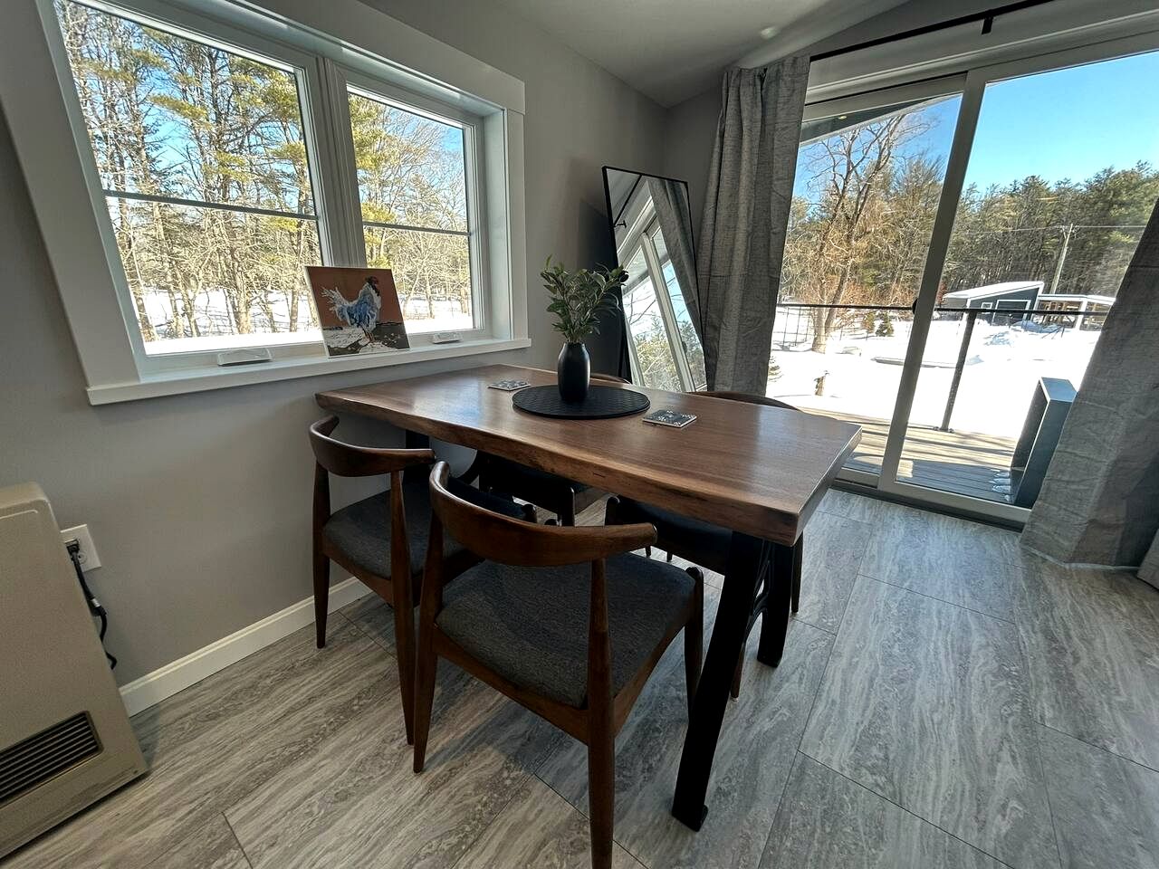 Cozy and Modern Tree House in Harpswell, Maine, near the Cliff Trail