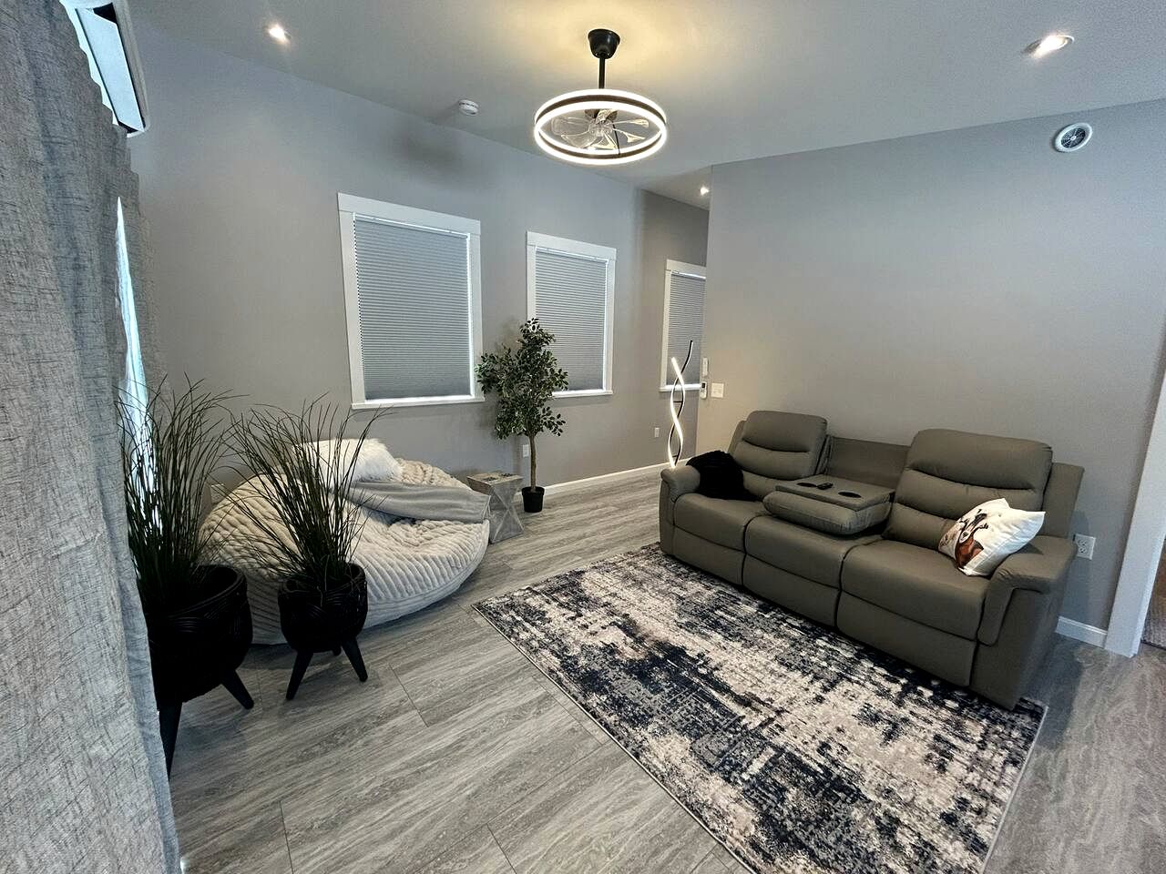 Cozy and Modern Tree House in Harpswell, Maine, near the Cliff Trail