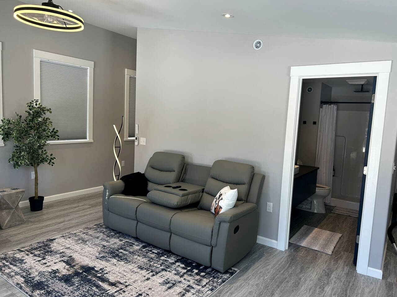 Cozy and Modern Tree House in Harpswell, Maine, near the Cliff Trail