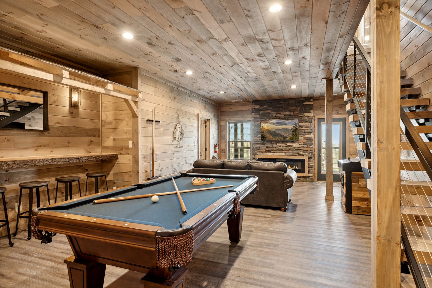Escape to Nature in this Wonderful Cabin Rental for 12 in Sevierville, Tennesse