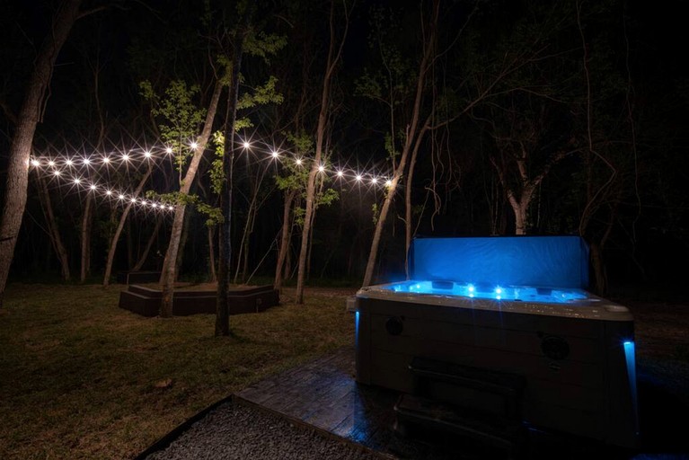 Tree Houses (United States of America, --, Texas)