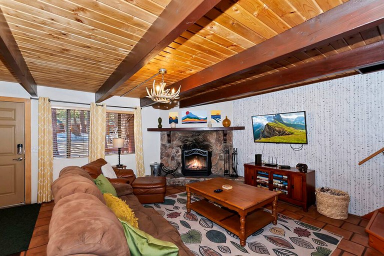 Cabins (United States of America, Big Bear Lake, California)