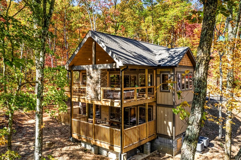 Incredible Cabin Nestled in the Trees for a Family Getaway in Sevierville, Tennessee
