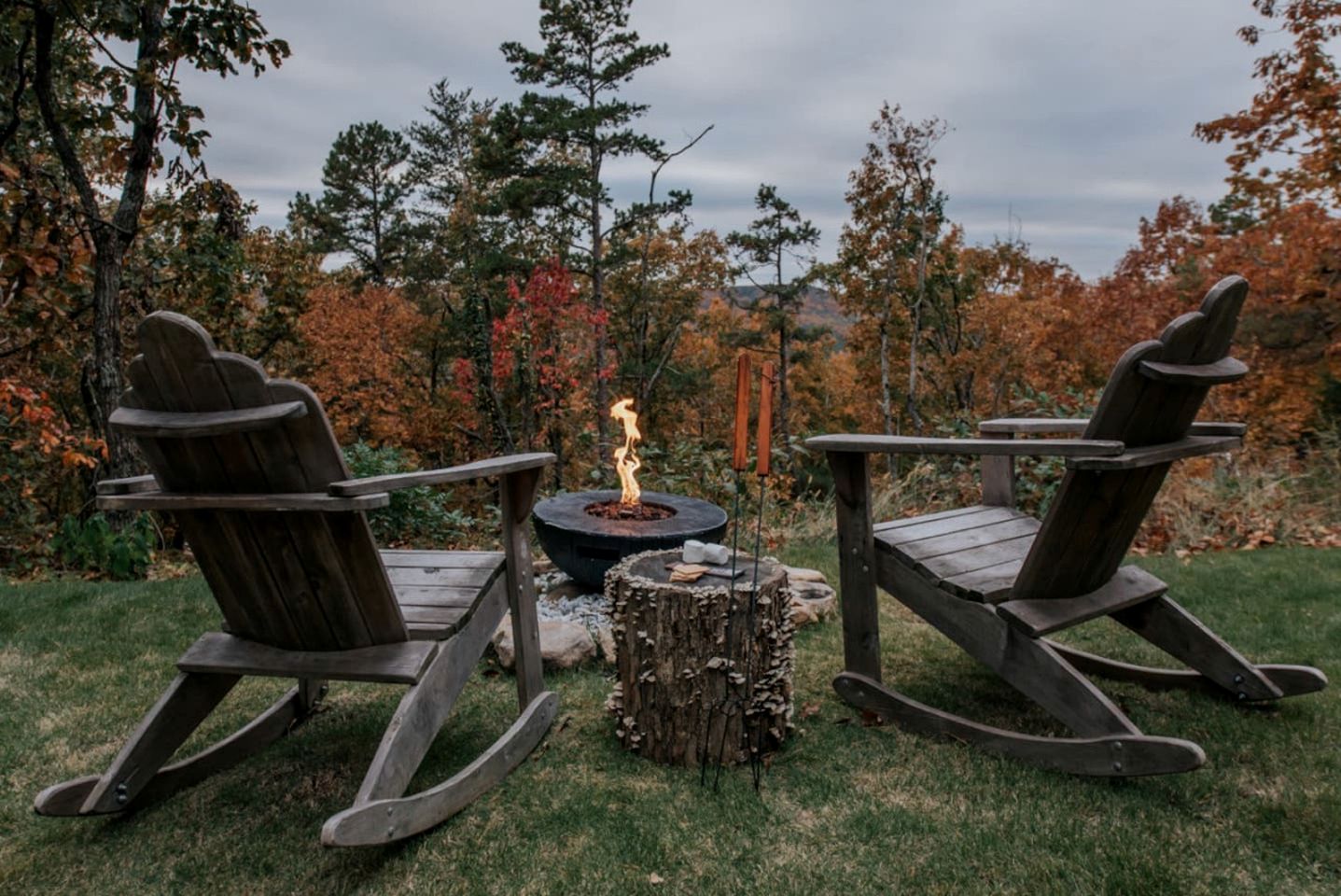 Epic Lookout Tree House Tower Overlooking the Breathtaking North Georgia Appalachian Mountains, Ringgold