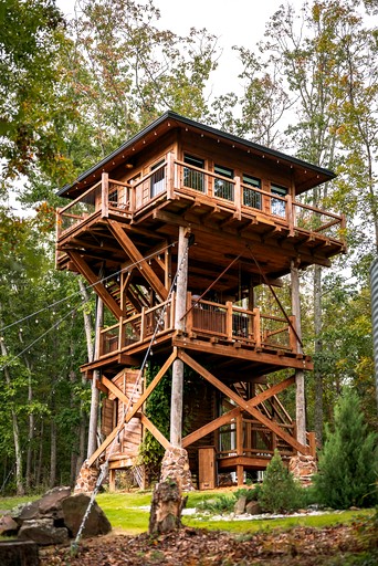 Tree Houses (United States of America, Ringgold, Georgia)