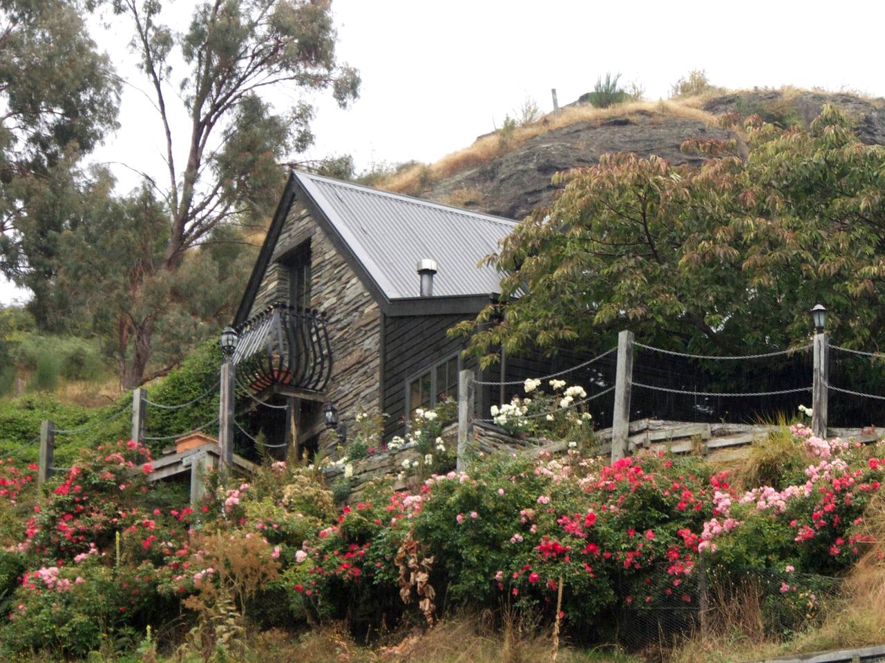 Romantic Retreat with Stunning Mountain Views in Arthurs Point, New Zealand