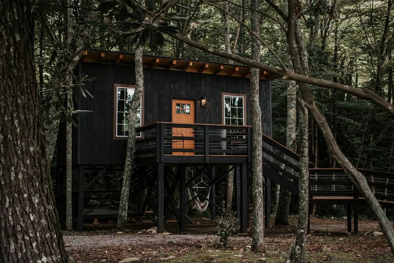 Tree Houses (United States of America, Erwin, Tennessee)