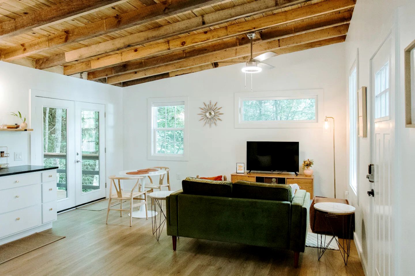 Stunning Tree House Perfect for Couples in Erwin, Tennesse