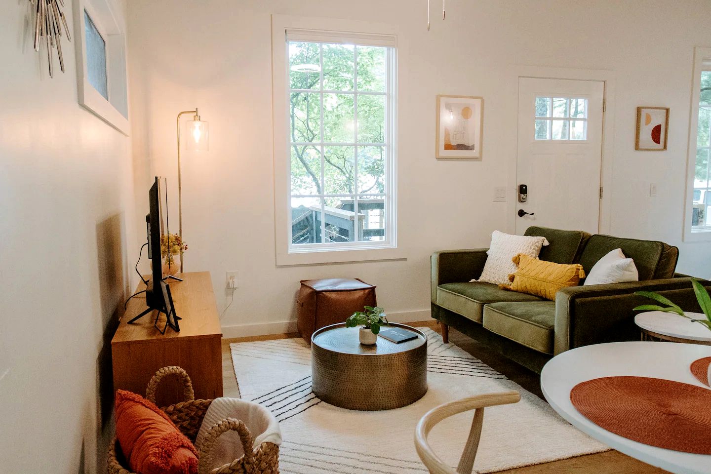 Stunning Tree House Perfect for Couples in Erwin, Tennesse