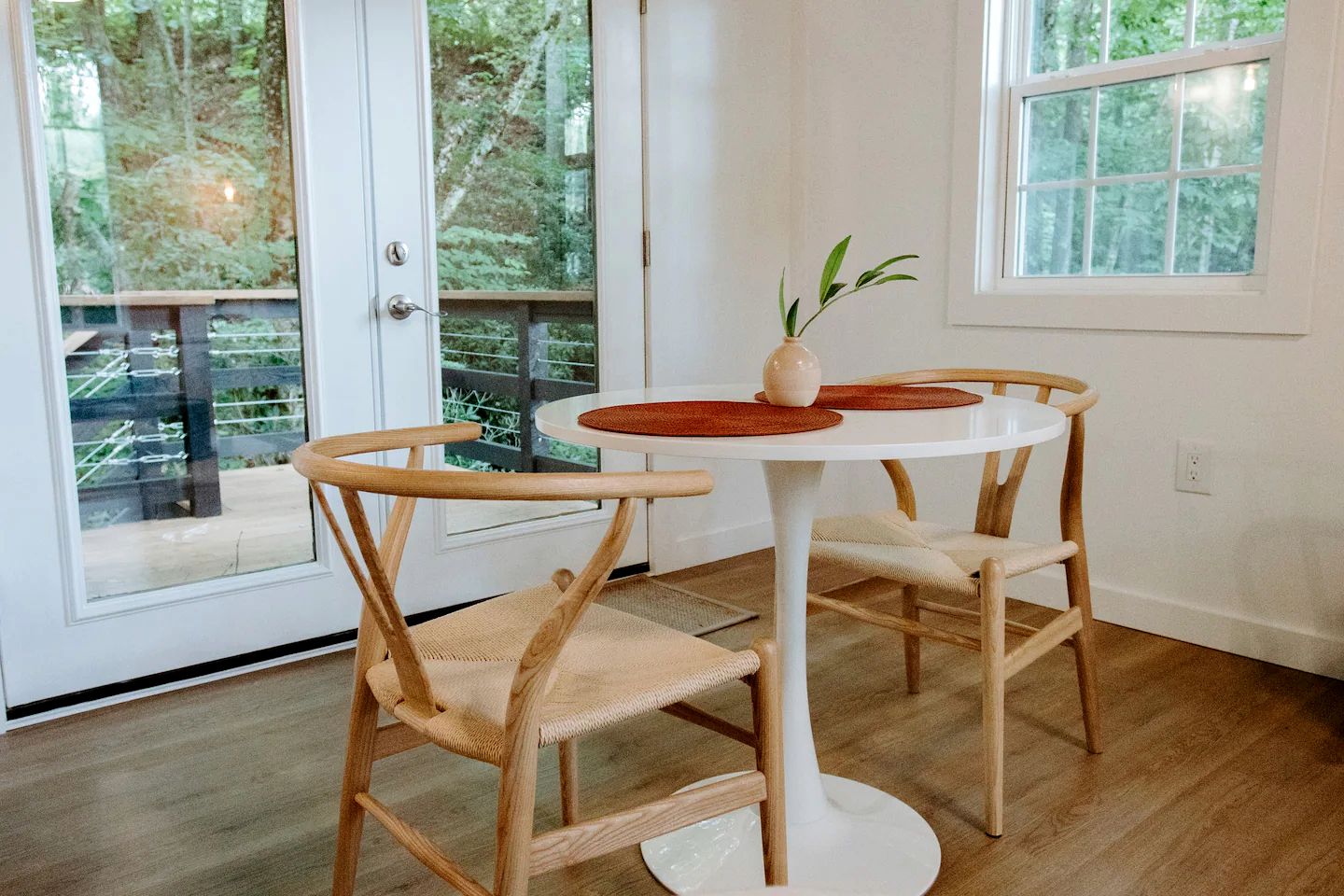 Stunning Tree House Perfect for Couples in Erwin, Tennesse