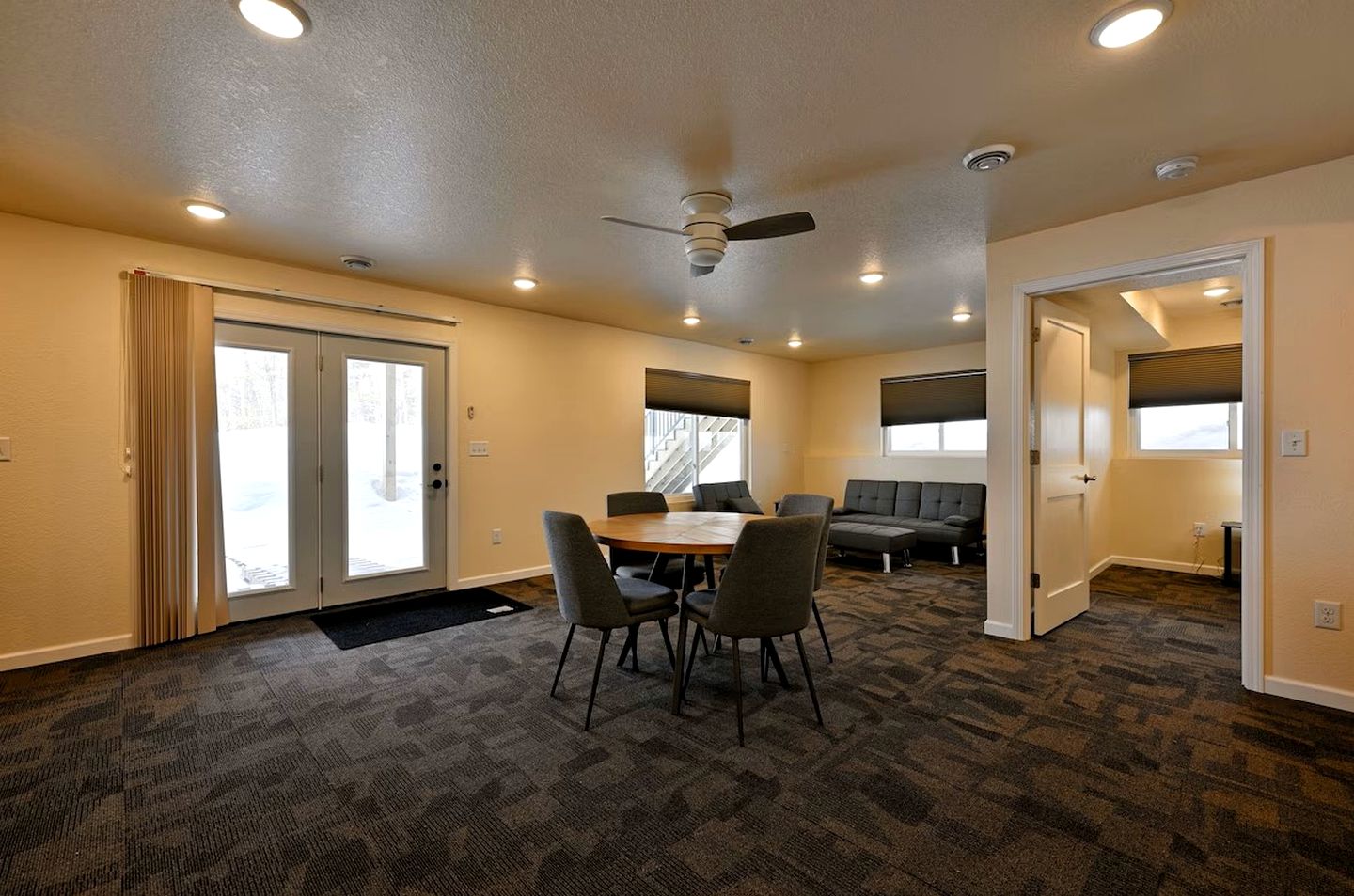 Duplex Rental with Lake Views Great for Groups in Wisconsin