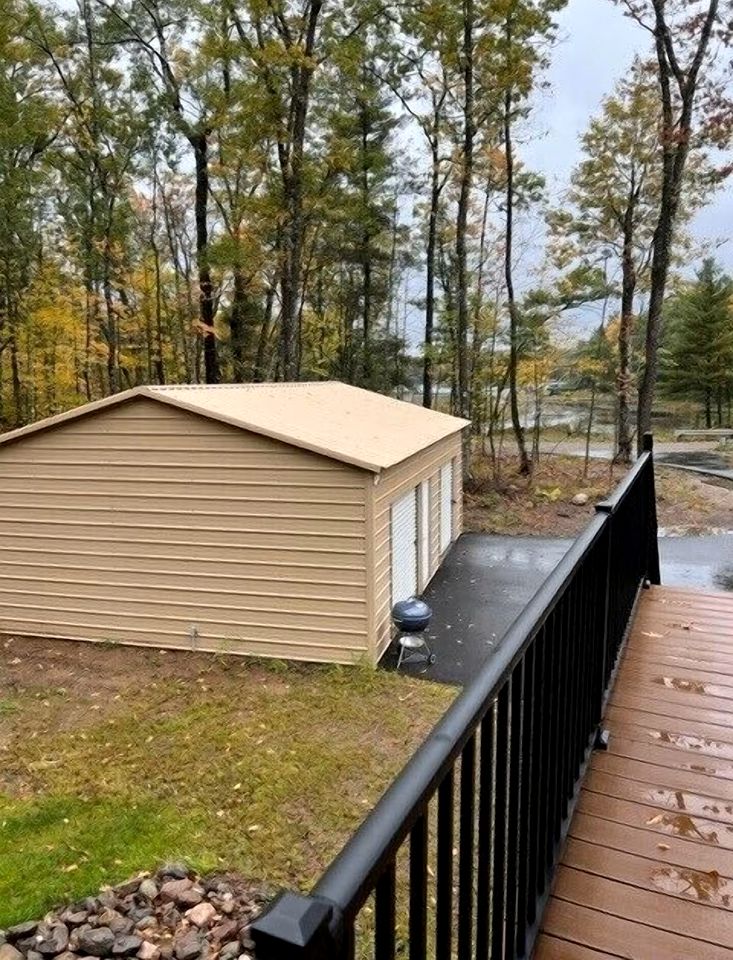 Duplex Rental with Lake Views Great for Groups in Wisconsin