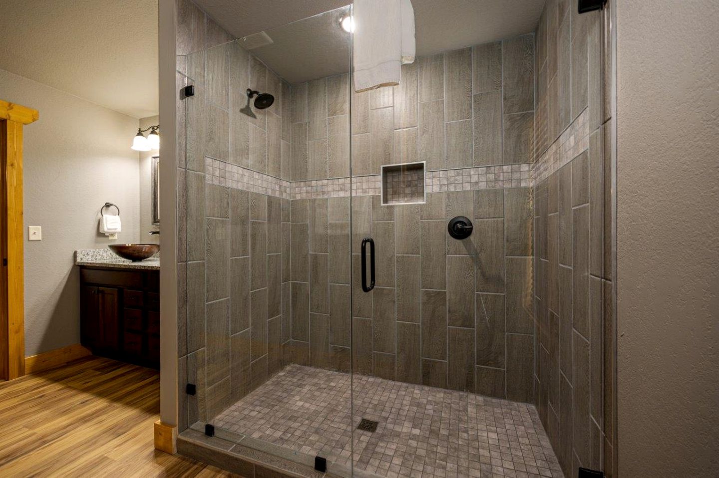 Gatlinburg Getaway with Indoor Pool and Games Room for Unforgettable Vacations in Tennessee