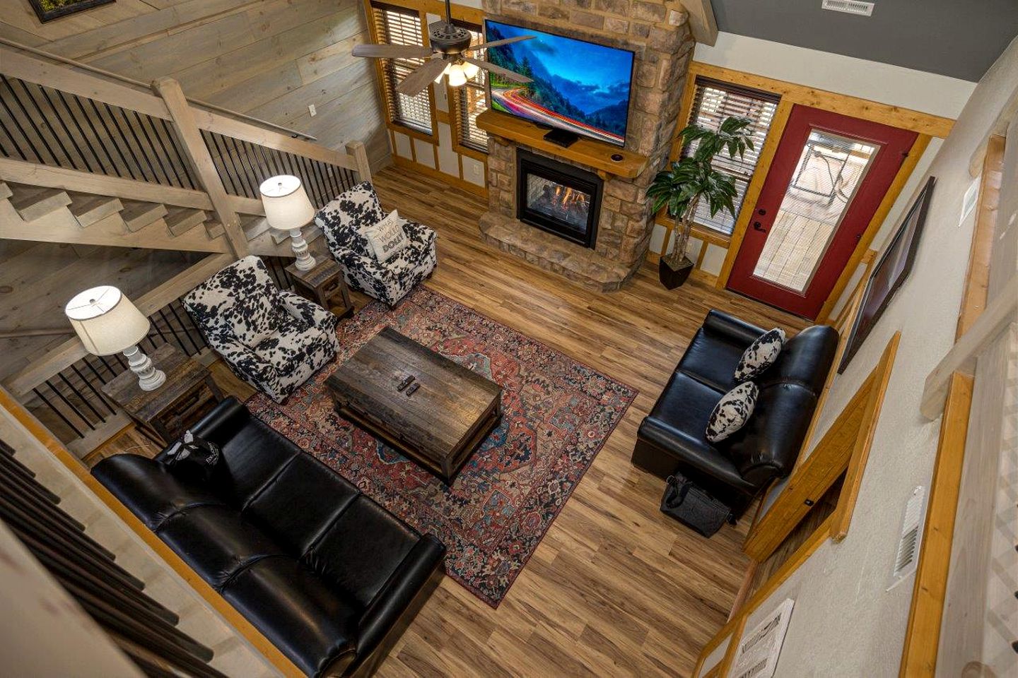 Gatlinburg Getaway with Indoor Pool and Games Room for Unforgettable Vacations in Tennessee