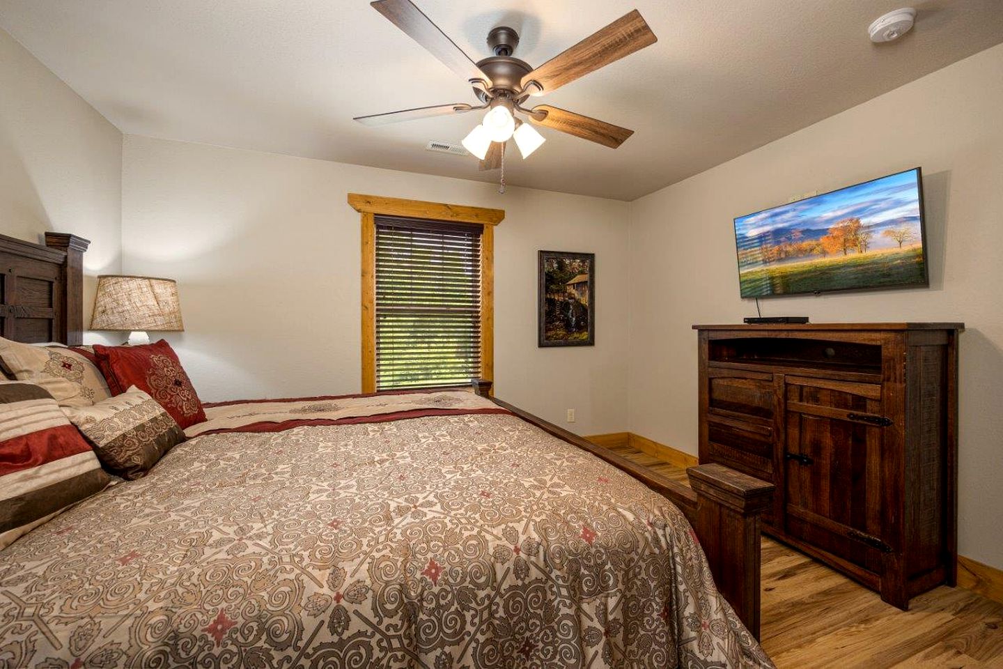 Gatlinburg Getaway with Indoor Pool and Games Room for Unforgettable Vacations in Tennessee