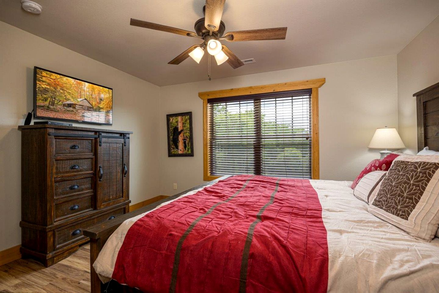 Gatlinburg Getaway with Indoor Pool and Games Room for Unforgettable Vacations in Tennessee