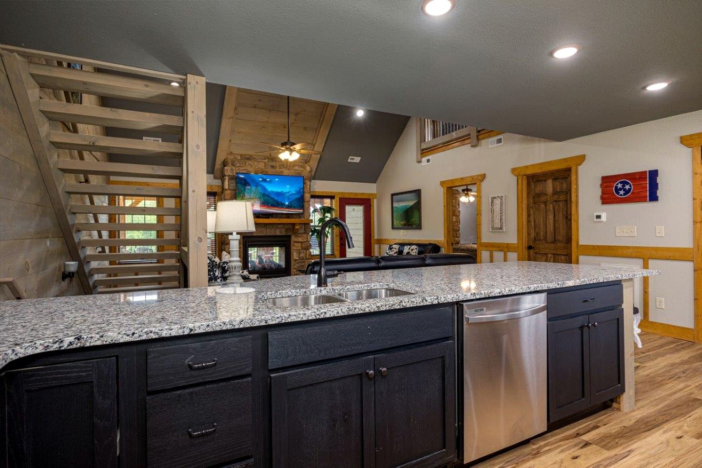 Gatlinburg Getaway with Indoor Pool and Games Room for Unforgettable Vacations in Tennessee