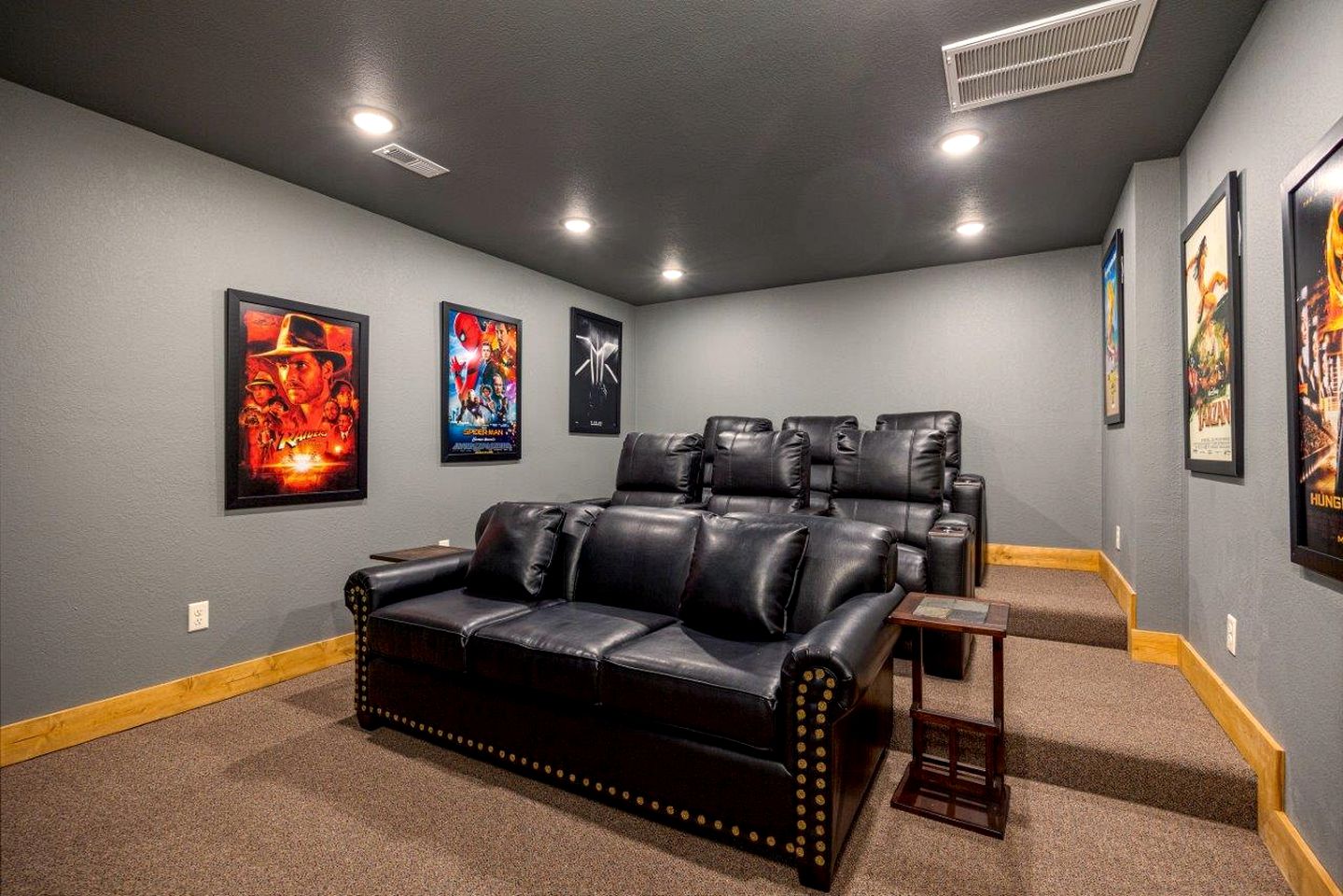 Gatlinburg Getaway with Indoor Pool and Games Room for Unforgettable Vacations in Tennessee