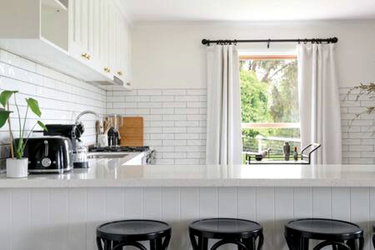 Cabins (Australia, Daylesford, Victoria)