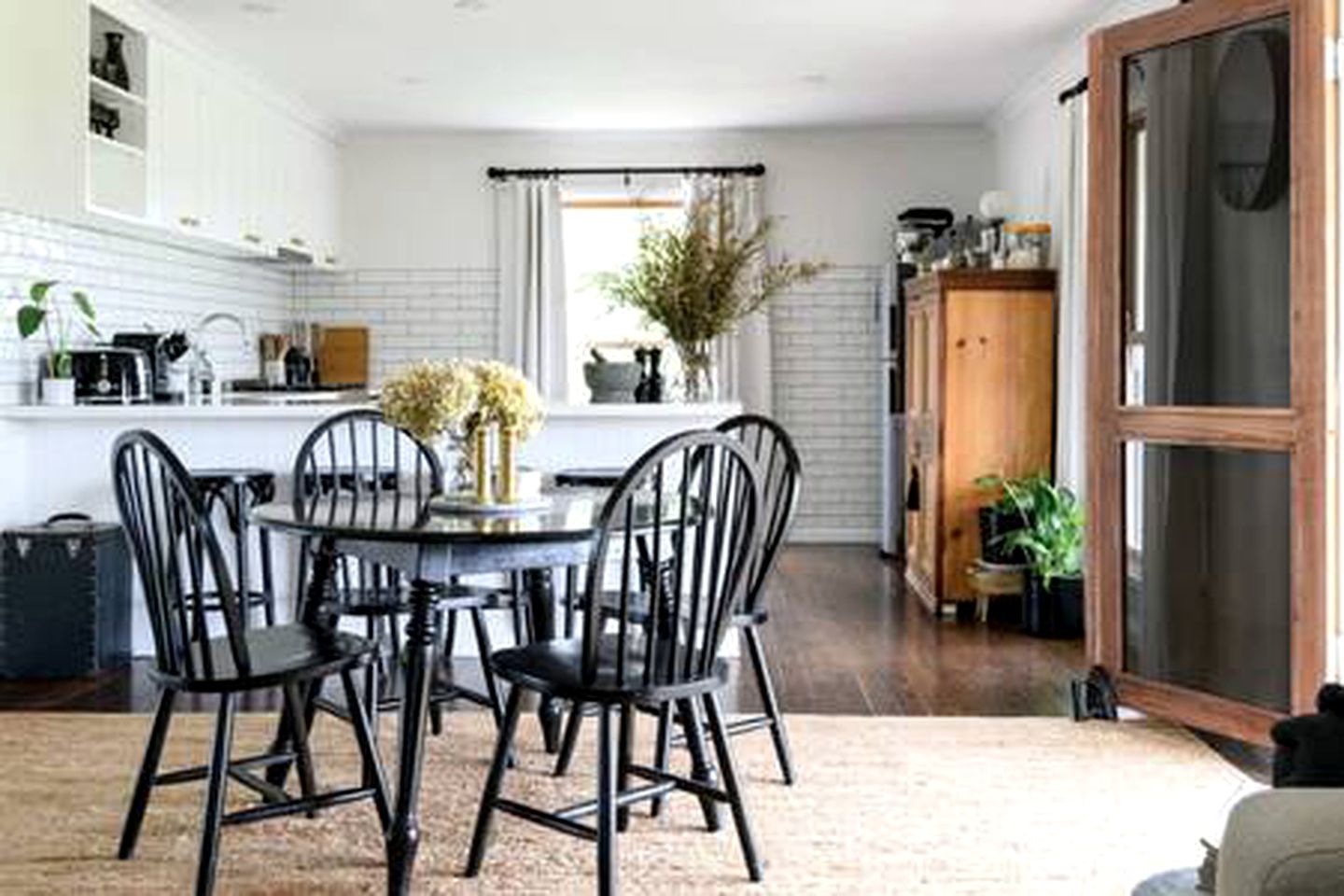 Incredible Cabin with Fire Pit and Barbecue in Daylesford, Victoria