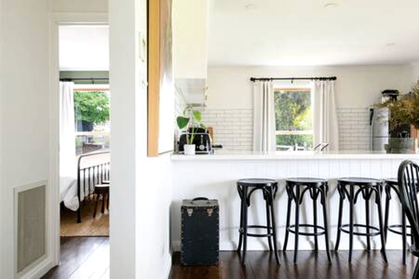 Incredible Cabin with Fire Pit and Barbecue in Daylesford, Victoria